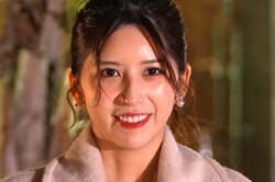日向坂46・小坂菜緒似セクシー女優、水着姿で若手イケメン社長と2人きりで混浴「心の準備は大丈夫？」