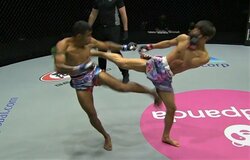 ローを放った足首が…悶絶“自爆”でのTKO決着に視聴者騒然 ファンからは再戦を望む声も