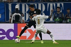 38歳長谷部誠にSNS上で寄せられる”日本代表復帰待望論”　「3バック」を実現させる男のカムバックは？