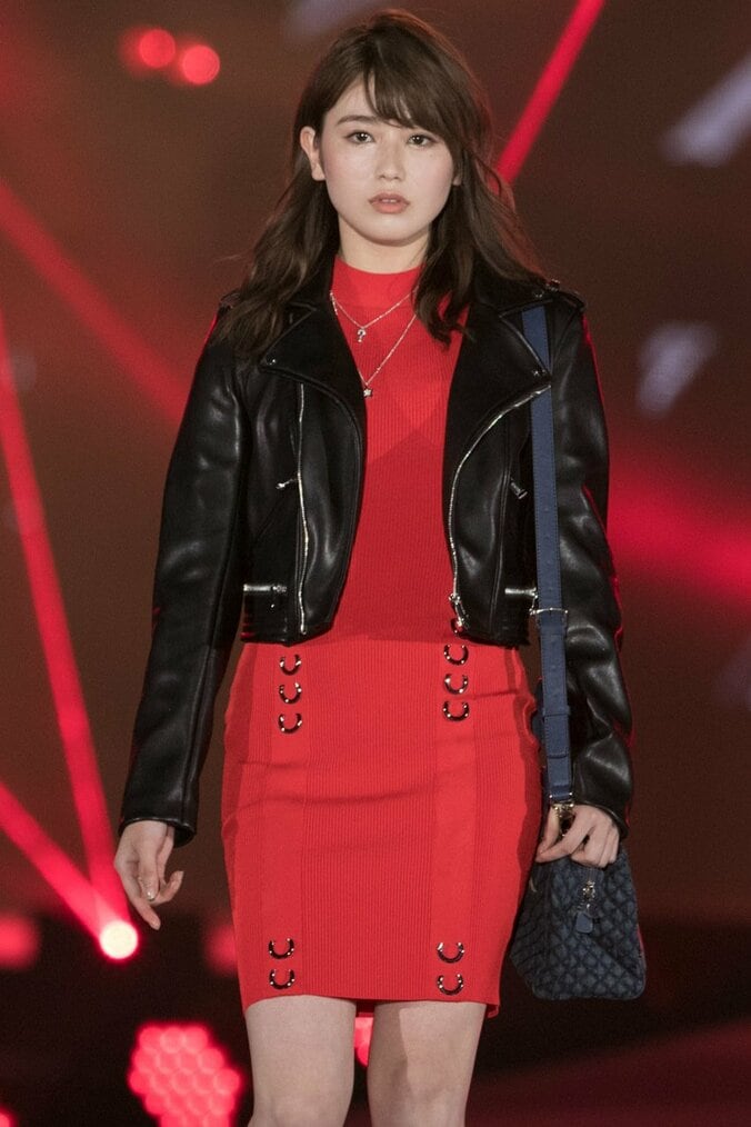 欅坂46メンバーに大歓声！ 乃木坂・西野七瀬と渡辺梨加が二人ランウェイも-ガールズアワード2017A/W【画像集】 3枚目