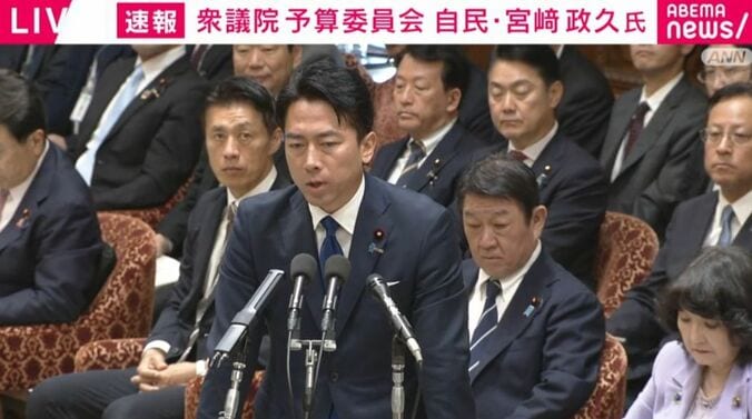 小泉防衛大臣