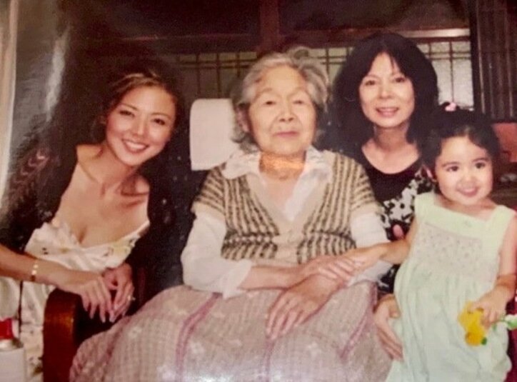 武田久美子、娘が幼い頃に撮った4世代ショットを公開「長生き家系みたいです」