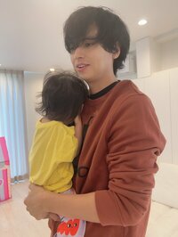 アレクサンダー『寝起きの美人ちゃん』