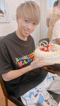 渡辺美奈代『愛弥から』