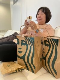 のんちゃんばばあ『スタバを独り占め( ◠‿◠ )』