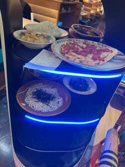  華原朋美、息子からリクエストされて連続で訪れた店「昨日は30分も並んで入ったけれど」 