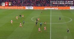 「容赦ないな…」佐野海舟、強烈な“爆速タックル”→藤田譲瑠チマを吹っ飛ばす「バチバチだな」日本代表同士の激しい肉弾戦にファン大興奮