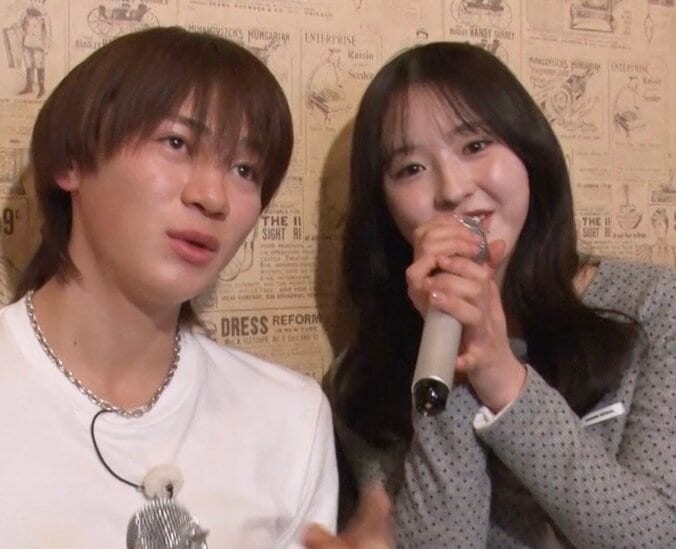 【写真・画像】「距離近いって」かわいい彼女とイケメン彼氏がカラオケルームでいちゃいちゃ…彼女いない『今日好き』男子チームが文句タラタラ「カメラ目線すな！」　1枚目