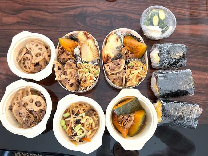  藤あや子、朝から大量に作った惣菜「豪華」「めっちゃ美味しそう」の声  1枚目