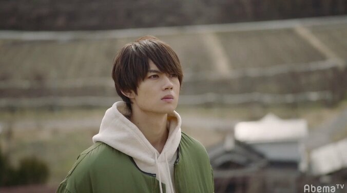 好きだった幼馴染に不倫の過去を知られ…佐野勇斗と飯豊まりえの“すれ違い”が切ない 「僕だけが17歳の世界で」 5枚目