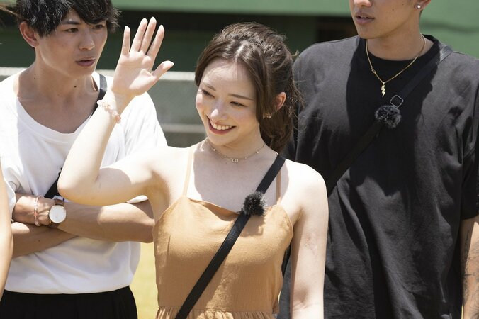 一昨日の夜は抱きしめ合って愛を誓ったのに…男の心変わりに涙する女『シャッフルアイランド Season2』 3枚目