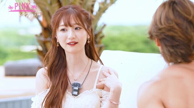 【写真・画像】朝倉未来のスタイル抜群ギター講師、プロボディビルダーに積極アピール「イケメンだね」　2枚目