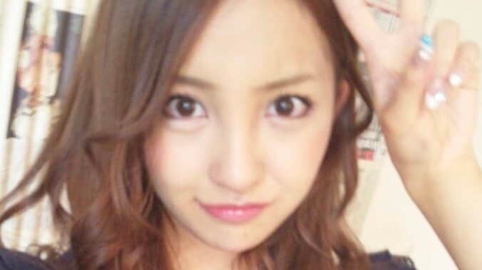 【写真・画像】アイドル時代は「睡眠時間よりも小顔」「足のボトックスはやってた」 板野友美、35歳の今は「顔のボトックスはやらない」　1枚目