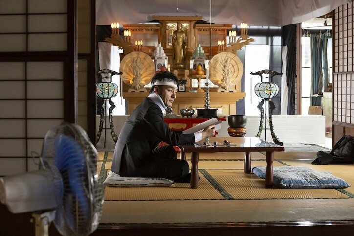 草なぎ剛＆MEGUMI＆中村倫也がきょうだいに　映画『台風家族』より場面写真到着