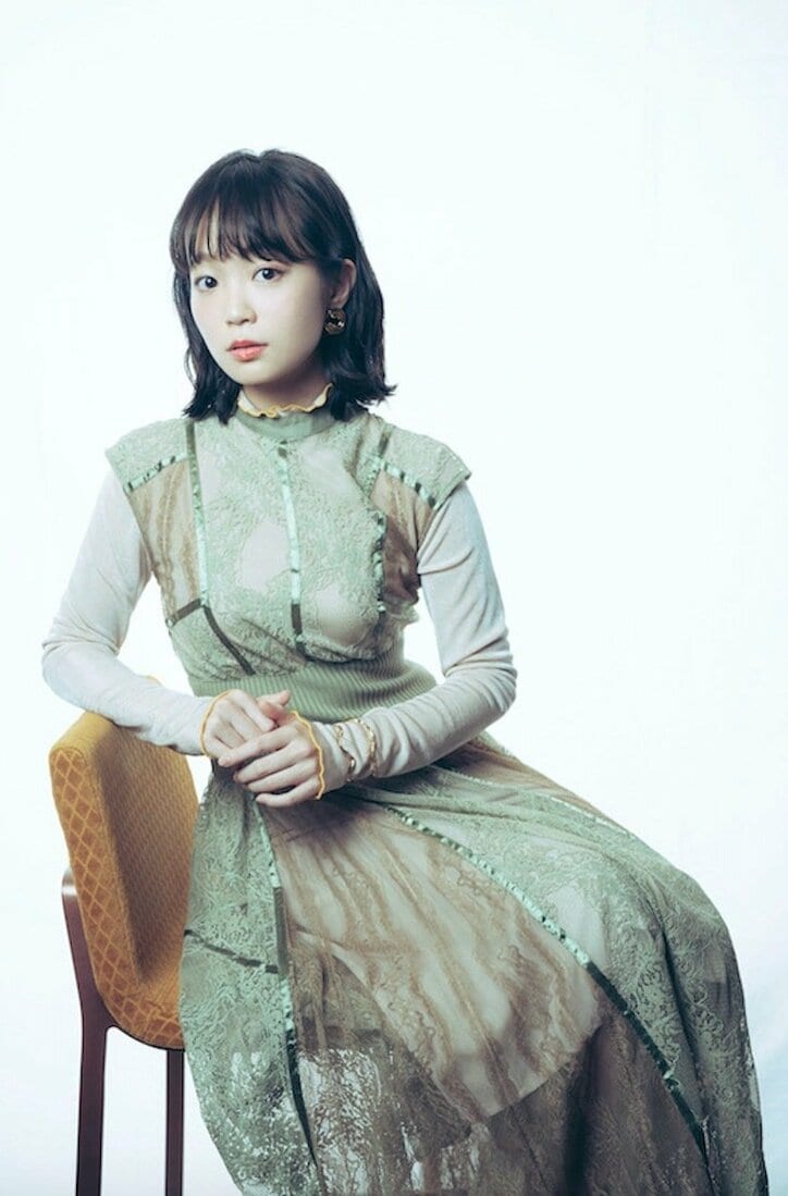 映画『架空OL日記』夏帆×佐藤玲インタビュー “女装”にならないバカリズムのOL役は「性を感じさせない行動、言葉選び、いろんな計算がある」