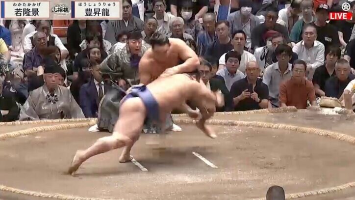 【写真・画像】豊昇龍、結びの一番“変化”で白星 逆転優勝に望みを繋ぐ 千秋楽で大の里と“横綱初V”をかけた直接対決へ　1枚目