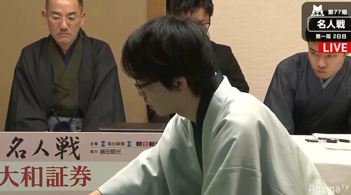 指し直し局が開始 初挑戦・豊島将之二冠が先手に 佐藤天彦名人の対応は/名人戦七番勝負第1局