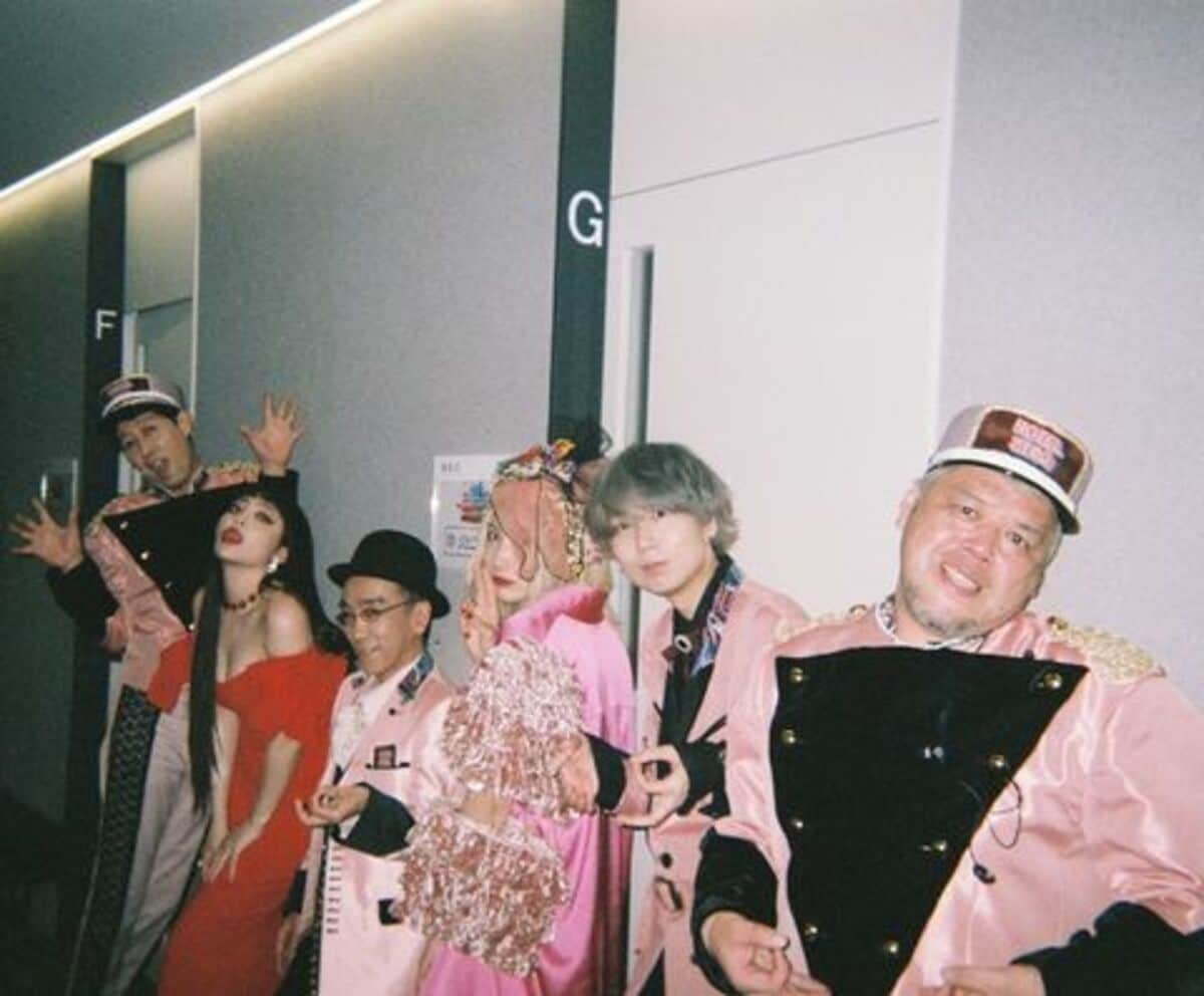 個性がキラリ過ぎています」ジェニーハイ＆ちゃんみなの“濃厚すぎる