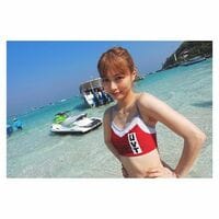 「可愛い。そして細い！」「さすがの肉体美」内田理央、スポーティな水着姿に反響続々