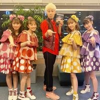 小籔＆ももクロの集合ショットにファン歓喜「ももクロファンとして小籔さんとの写真嬉しいです」