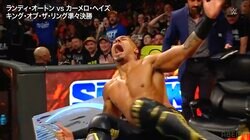 やめとけって…喧嘩を売る相手が悪すぎた！驚異の超新星ヒールレスラー、衝撃の場外KO　大御所ブチギレで“地獄の3連発”「受けすぎだろ」ファンもドン引き