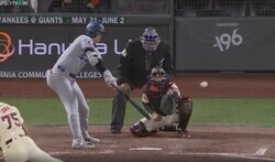 なんだ、この打ち方…！？ 大谷翔平、“変態打ち”がヤバすぎると話題に　160キロ超え豪速球を流し打ち… ファン騒然「イチローかよ」「これは安打製造機」