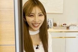 「26歳差婚で4児の母」31歳元アイドル、家賃170万円の品川区の自宅豪邸を公開「リビングに200万円の酸素カプセル」