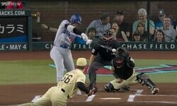 放送事故レベル！ 大谷翔平、中継カメラがとらえたヤバすぎる瞬間　明らかにおかしい… 人間離れした“驚異のパワー”にファン騒然 「すげえ力技」「強引すぎるw」