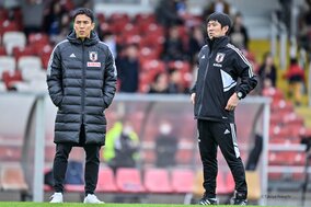 「これ本当にあるのかなぁ」お笑い芸人・ワッキーの購入した”カタールW杯直前ガイド”に長谷部誠の名前が! ファンからは招集を期待する声も