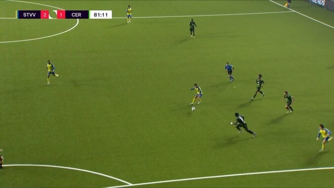 唯一無二のパスセンス！28歳日本代表MF、節目の一戦で圧巻アシスト「エロすぎる」守備の隙間を正確に射抜く極上スルーパスに称賛集まる 4枚目