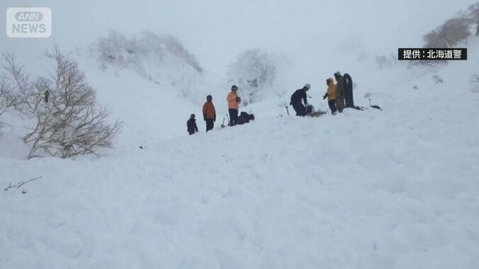 雪崩で意識不明の重体“バックカントリー”で相次ぎ…遭難事故の約8割が外国人 1枚目