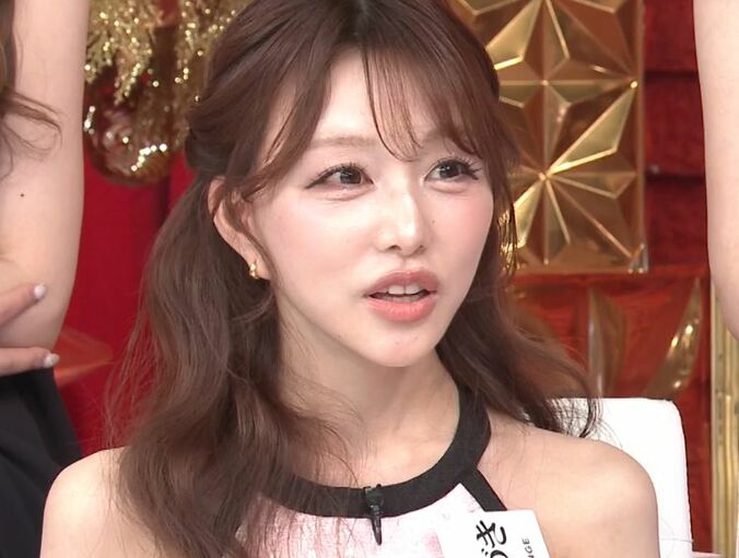 【写真・画像】「インスタで誤爆」「記憶ない」フェリス女学院卒キャバ嬢、ポロリ寸前のヤバすぎる写真に「ギリギリアウト」の声　1枚目