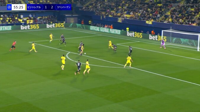 痛恨！日本代表DF、目の前から股抜きシュートを打たれて失点「あれはしゃあない」超高速カウンターに一歩間に合わず「運が悪かった」 3枚目