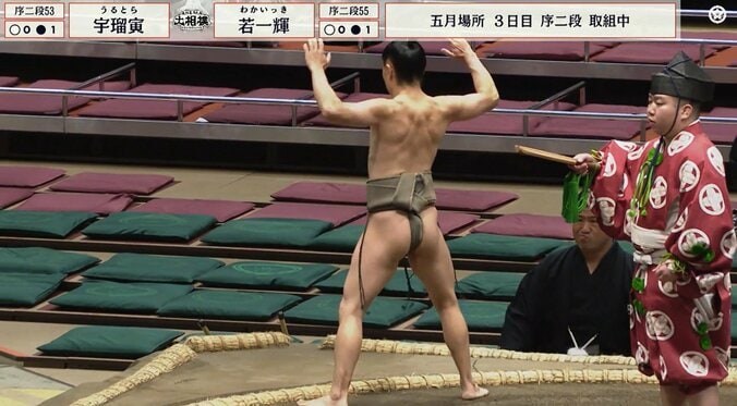 「体脂肪率何％よ」「腹筋割れてる」体重62キロ、超個性的な小兵力士にネット興味津々 4枚目