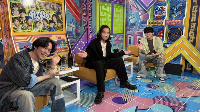 【写真・画像】「ゴミ捨て場は暖かい」三木眞一郎＆花江夏樹がお酒の失敗談で意気投合!? “師匠”呼びで上機嫌の小野賢章に「ここだけ切り抜いて」　1枚目