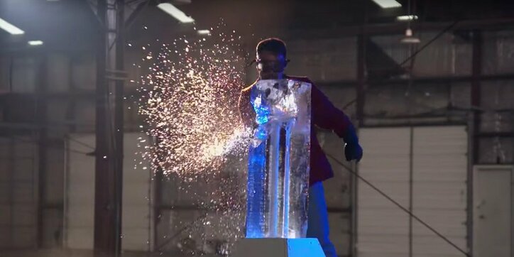 俺たちは 刀剣乱武 究極のリアル ファイトショーで競うのは 自分との戦い と チャンピオンの称号 刀剣の鉄人 死のラウンド 日本初放送 その他 Abema Times