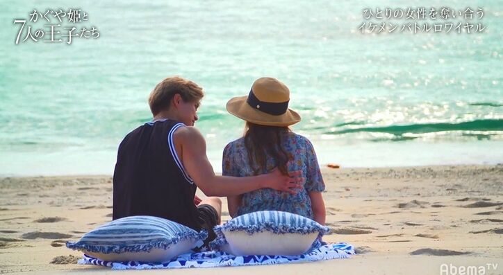 ハワイ出身モデルが密着してキス＆ハグ！濃厚アプローチに美女も虜に