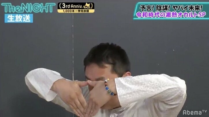 芸人・キックとグラドル・小島みゆが生放送中にテレパシーで“行為”