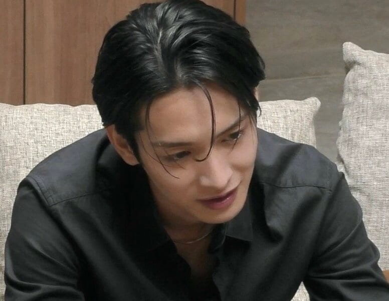 顔面国宝と話題の若手俳優「8回くらいキスした」紅白出場アーティストとの“恋愛”を明かし「ベラベラ喋るじゃん！」なえなのがツッコミ