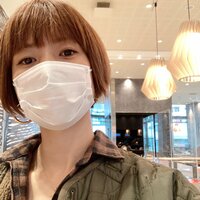 hitomi『デリケートな年齢』