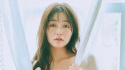 “ミスヤングマガジン”山本杏、圧巻のプロポーションがまぶしい水着グラビア 『FLASH』登場