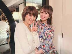  渡辺美奈代、久しぶりに会った“元おニャン子”メンバーとの2ショット公開 「素敵」の声