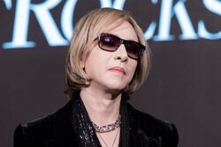 YOSHIKI、チャンス大城のネタにツッコミ「なんでサーキットに猫がいるの？」