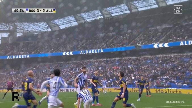 久保建英、復帰6分で即アシスト「やはり世界クラス」度肝を抜くヘディングのお膳立てにファン熱狂「早速違い見せたな」 5枚目