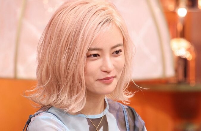 【写真・画像】小島瑠璃子、お茶事業で再スタートの理由を告白「もがいています」　1枚目