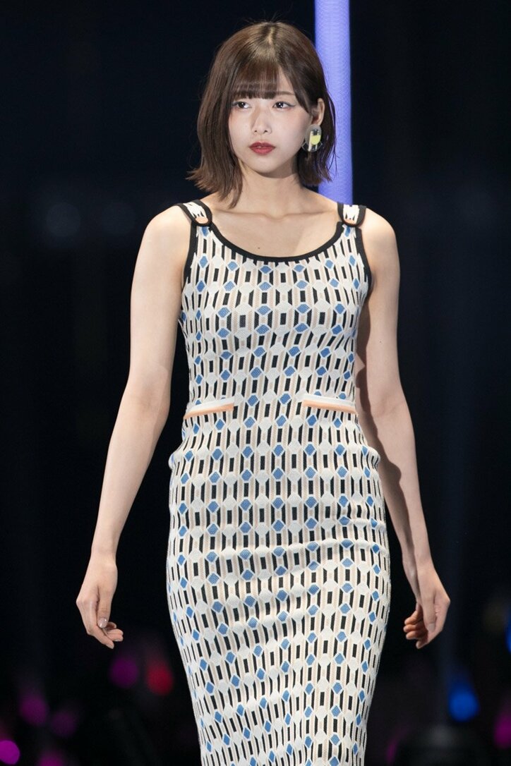 欅坂46が背中ざっくりセクシーに、個性全開アーティスティックに魅せた「TGC」ランウェイ