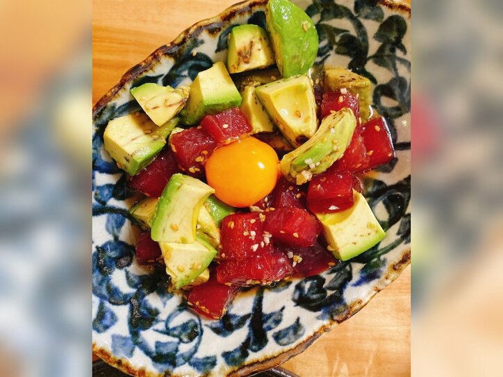 【画像】マグロとアボカドのポキ