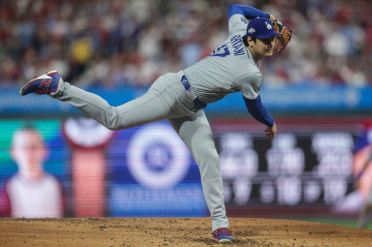 【写真・画像】これは…！？ 大谷翔平の“一瞬の動き”で「相手は絶望」ヒット直後のリアクションが話題に「カッコよすぎ」「ここぞの時のやつ」　1枚目