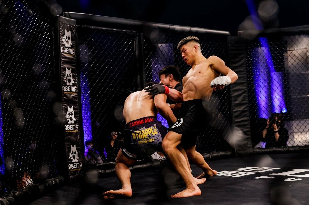 大型ルーキーが“衝撃”のパンチKO！ 中村倫也、プロデビュー戦は「刺し