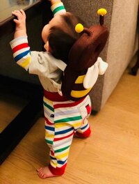 平愛梨、息子のつかまり立ち姿を公開し「歩く日が楽しみで仕方ない」